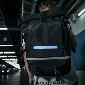 Mochila Impermeable Personalizada al por Mayor para Senderismo y Viajes, Diseño Casual Deportivo con Cierre Enrollable y Forro de Nailon - Product Image 1