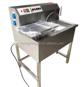 Machine automatique de fusion, tempérage et mélange de chocolat avec table vibrante pour le moulage par coulée 5-8 kg - Product Image 4
