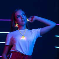 Collier pendentif LED transparent avec chaîne de perles lumineuses pour raves, concerts, mariages, fêtes, vente en gros, en stock