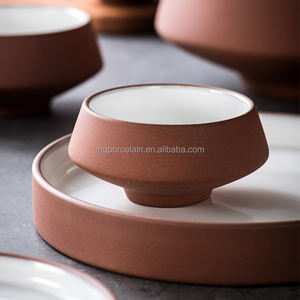 أطباق تقديم مستديرة من السيراميك للسلطة والمعكرونة، تصميم عصري للمطاعم والفنادق، مصنوعة من الطين الأبيض، 2 في 1 - Product Image 4