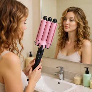 Fer à boucler triple barillet Myrva 1,25 pouces en céramique chauffant pour salon, convient à tous les types de cheveux - Product Image 2