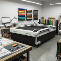 Plotter CNC con Cuchilla Vibratoria para Letras en Fieltro, Gráficos de Vinilo, Rotulación de Vehículos y Adhesivos de Gran Formato