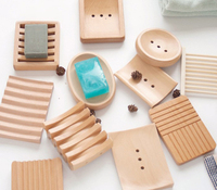 Porte-savon en bambou naturel avec logo personnalisé, accessoire de salle de bain durable et élégant, fabriqué à la main par un artisan moussé, garde le sec et propre