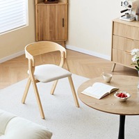 Chaise de salle à manger en bois massif DISHI Nordic, chaise de réception simple et créative pour café, salon de thé, ou boutique.