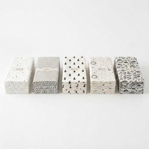 Serviettes en papier personnalisées imprimées, blanches et dorées, à motifs géométriques, pour la décoration de table et les événements - Product Image 2