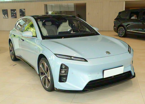NIO ET5T 2025 100kWhツーリング費用効果の高い新しい電気ワゴン車4WD左ステアリング - Product Image 3