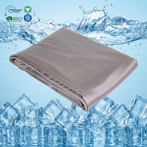Couverture rafraîchissante commerciale en gros pour l'été, lavable, gris argenté, pour l'aménagement de chambres d'hôtels et de complexes haut de gamme - Product Image 1