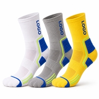 Nouvelles chaussettes de sport respirantes en maille pour hommes et femmes, chaussettes de sport athlétiques en tissu éponge, chaussettes de basket-ball, chaussettes de course à pied avec logo