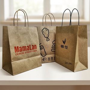 ถุงกระดาษคราฟท์สีน้ำตาลสำหรับใส่ของกลับบ้าน พิมพ์โลโก้ของคุณเองได้ - Product Image 1