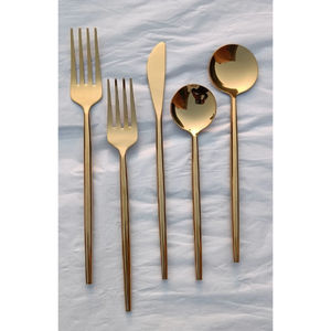 Ensemble de couverts modernes en acier inoxydable doré, comprenant cuillère, fourchette, couteau et cuillère à dessert, avec finition mate élégante, prix de gros - Product Image 3