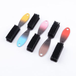 Venta al por mayor <span class=keywords><strong>de</strong></span> nylon iónico <span class=keywords><strong>cepillo</strong></span> <span class=keywords><strong>de</strong></span> limpieza del cabello <span class=keywords><strong>cepillo</strong></span> <span class=keywords><strong>de</strong></span> Peine colorido con mango <span class=keywords><strong>de</strong></span> plástico para uso doméstico <span class=keywords><strong>Barbero</strong></span>'s Must-Have - Product Image 1