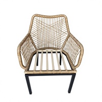 Chaise de jardin contemporaine en rotin tressé, cadre en acier, portable, durable, résistante aux intempéries, pour patio extérieur, cour et salon – Meilleure vente