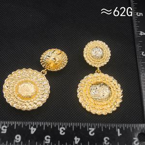 Vente en gros <span class=keywords><strong>de</strong></span> boucles <span class=keywords><strong>d</strong></span>'oreilles <span class=keywords><strong>de</strong></span> fête pour femmes nouvelle mode boucles <span class=keywords><strong>d</strong></span>'oreilles <span class=keywords><strong>chapeau</strong></span> <span class=keywords><strong>de</strong></span> <span class=keywords><strong>paille</strong></span> style italien plaqué or 18 carats - Product Image 6