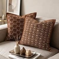 Housse de coussin décorative en chenille carrée de style rétro avec un design minimaliste sophistiqué, coussin lombaire décoratif de couleur marron