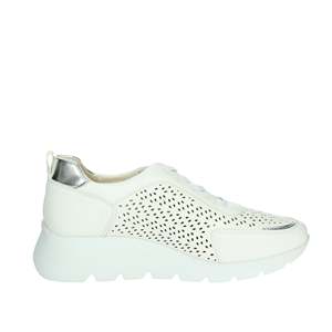 Amarpies Donna Sneakers AMD26321 Bianco Chaussures de sport en cuir perforé blanc pour femmes, mode décontractée - Product Image 4