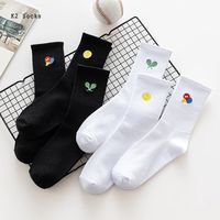 Vente en gros Streetwear unisexe Chaussettes de tennis en coton rembourrées pour hommes, sport, broderie, sport pour femmes, noir et blanc