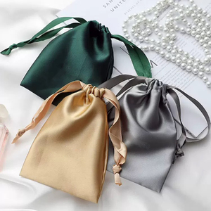 40*30 bolsas de regalo de satén suave de lujo para ropa bolsa de cordón dorado bolsa de cordón de seda satinada para regalo - Product Image 5