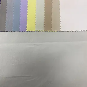 All'ingrosso della fabbrica su misura tessuti in filo di cotone poliestere Spandex tessuti in tinta unita traspiranti