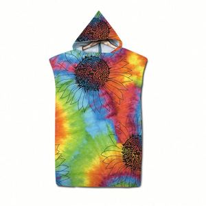 Serviette de bain à capuche pour femme, en tissu éponge polyester écologique, séchage rapide, moderne, avec logo personnalisé, pour la plage, le surf, ou comme poncho. - Product Image 1