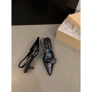 Service d'approvisionnement 1688 FTS – <span class=keywords><strong>Sandales</strong></span> slingback à talon chaton, bout pointu, double boucle, en <span class=keywords><strong>cuir</strong></span> verni multicolore, livraison DDP - Product Image 4