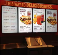 Écran LCD publicitaire intérieur Full HD de 23,6 pouces 2K 4K pour menu de restaurant, affichage de kiosque de restauration rapide, affiche numérique