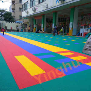พื้นกลางแจ้งวัสดุ PP เป็นมิตรต่อสิ่งแวดล้อมสำหรับพื้นกีฬาโรงเรียนบาสเก็ตบอลโรงเรียนอนุบาล - Product Image 5