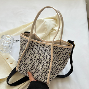 Sac fourre-tout à bandoulière pour femme, nouvelle mode, haute qualité, prix abordable, fermeture éclair, résistant à l'eau, Tanjing - Product Image 3