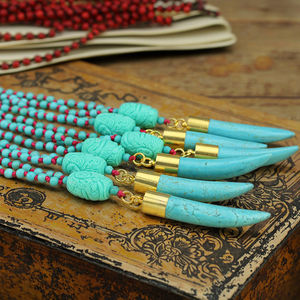 NE2334 Moda 4mm Pequeñas cuentas de turquesa Colgante de cuerno Collar de turquesa anudado - Product Image 4