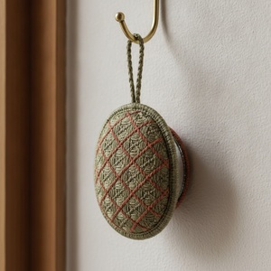 Adorno Colgante Bordado con Espejo Trasero, Colgante de Pared de Tela Personalizado con Cordón para Regalo - Product Image 3