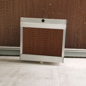 Panel de Enfriamiento Evaporativo para Gallineros, Equipo para Ganado con Marco, Proveedores de Canaletas de PVC para Gallineros - Product Image 5