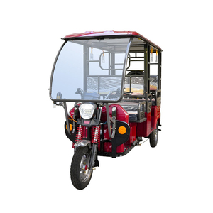 Triciclo Eléctrico de Tres Ruedas, Rojo, Cerrado, para Pasajeros, Motor de 1000W, Marco de Acero Resistente con Recubrimiento en Polvo - Product Image 1