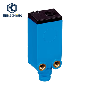 Sensor Capacitivo M12 CQ4-08ENOKT1 con Sensibilidad Ajustable para Aplicaciones Versátiles - Product Image 1