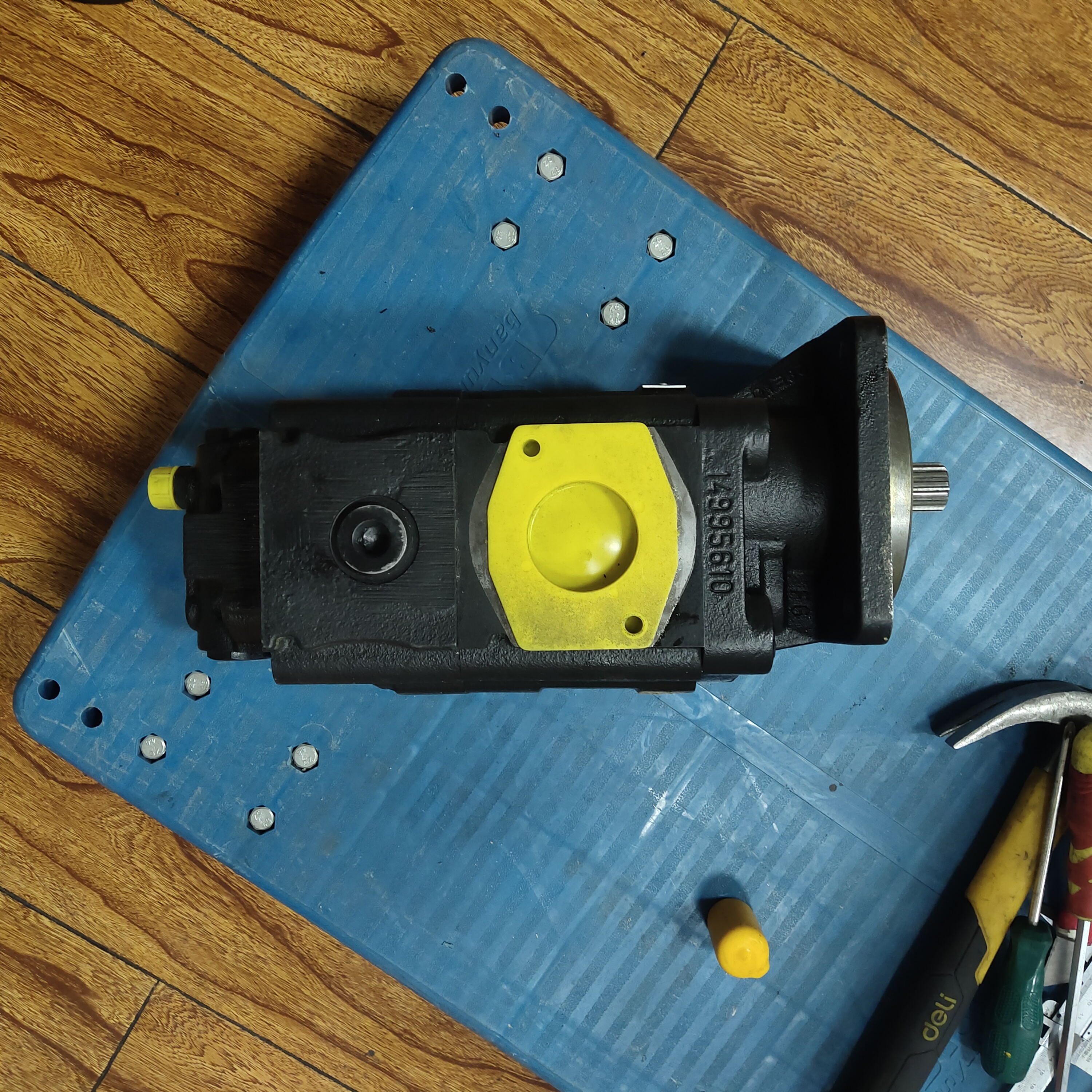 799137J8 KP30-38-05S6 695SR Hydraulic Pump for Case Industries