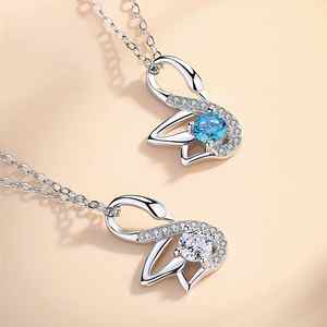 قلادة فضة استرلينية 925 موديل <span class=keywords><strong>2026</strong></span> مطلية بالبلاتين والروديوم مع قلادة بجعة من الزركون الأزرق للنساء والفتيات - Product Image 2