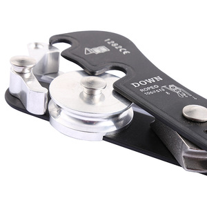 Descensor de Escalada 1282, Freno de Cuerda Metálico para Escalada en Roca y Montañismo al Aire Libre - Product Image 2