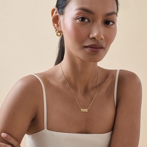Colliers Mama : Collier fin pour maman, cadeaux personnalisés <span class=keywords><strong>en</strong></span> gros, collier plaqué <span class=keywords><strong>or</strong></span> anti-ternissement, minimaliste, haute qualité - Product Image 4