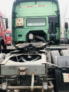 รถบรรทุกหัวลากมือสอง Sinotruk Euro2 ดีเซล 6x4 พวงมาลัยซ้าย HOWO 10 ล้อ รับน้ำหนัก 21-30 ตัน 371 แรงม้า กล้องมองหลัง 360 องศา - Product Image 6