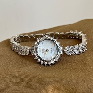 Hoa hướng dương Nàng Tiên Cá Vòng đeo tay phong cách xem cho phụ nữ ánh sáng sang trọng thích hợp xem đầy đủ kim cương thạch anh xem được cung cấp bởi thương mại nước ngoài - Product Image 3