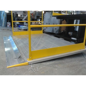 Plateforme de chargement électro-hydraulique au sol - Aluminium, capacité 2000 kg avec garde-corps - Product Image 5