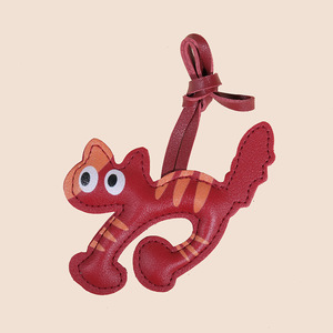 Pendentif chat 3D en cuir PU fait main tendance - Charme de sac léger et mignon, accessoire de sac à main <span class=keywords><strong>félin</strong></span> - Product Image 5