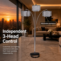 Lampadaire LED 3 lumières en métal chromé avec bras incurvé en cristal et culot E27, design moderne et luxueux pour salon et côté canapé
