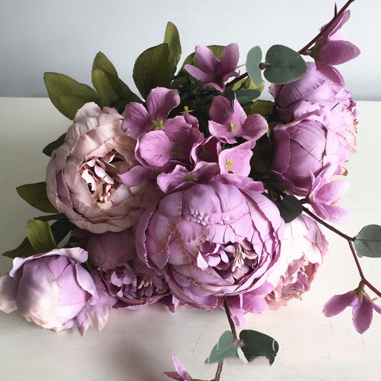 Fleur de pivoine lilas