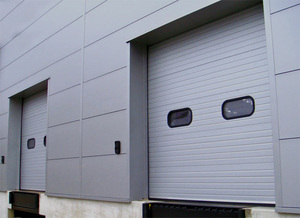 JIANDA <span class=keywords><strong>porta</strong></span> sezionale Industriale di colore bianco ad alta portanza <span class=keywords><strong>scorrevole</strong></span> <span class=keywords><strong>porta</strong></span> industriale con windows - Product Image 4