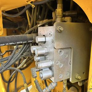 Chargeuse sur pneus d'occasion VOLVO L150E L180F, propre et <span class=keywords><strong>test</strong></span>ée |   Prix compétitif |   Livraison rapide |   Contactez-nous dès maintenant - Product Image 5