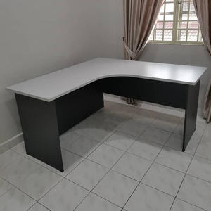 Sistema de Oficina AY, Escritorio Extensible en Forma de L con Patas Metálicas, Diseño Moderno, Tablero de Aglomerado Resistente, Laminado de Melamina, Mesa de Conferencias - Product Image 5