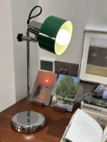 Lampe de table LED populaire 2026 avec bras articulé et angle réglable, alimentation CA, 3 températures de couleur, pour la maison