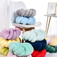 Coussin boule noué fait main en gros avec soutien cervical et fonction mémoire, design personnalisable pour la décoration de chambre et l'utilisation sur canapé