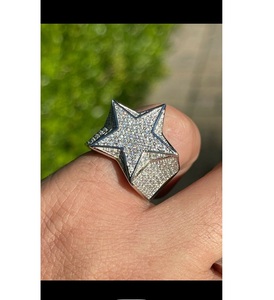 Anillo de Diamante Moissanita Moderno para Hombre, Elaborado con Precisión, con Claridad Excepcional y un Atractivo Audaz, de la India - Product Image 6