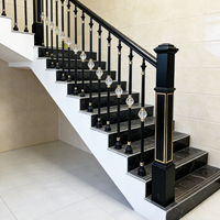 Rampe d'escalier moderne de luxe en cristal, rampe d'escalier en aluminium adaptée aux villas, personnalisable