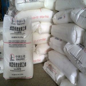 เม็ดพลาสติก LLDPE เกรดฉีดขึ้นรูปแบบมันเงาสูง รุ่น LL6201XR/6101XR สำหรับฝาพลาสติก ภาชนะบรรจุ และผลิตภัณฑ์ผนังบาง - Product Image 2